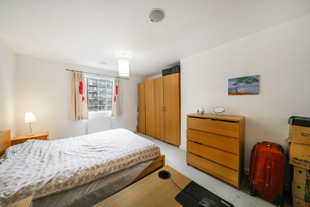 8 Seren Park Gard...