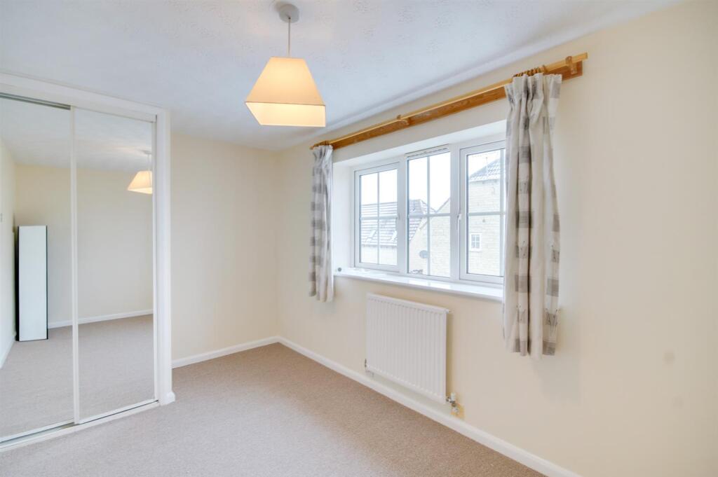 2-bed-house-hatherley (6).jpg