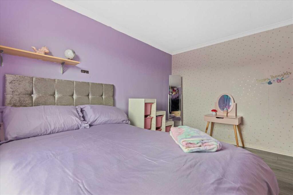 Bedroom Two (2)