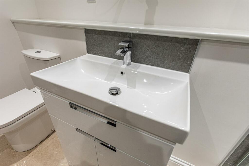 Westgrove Apartment 33.JPG