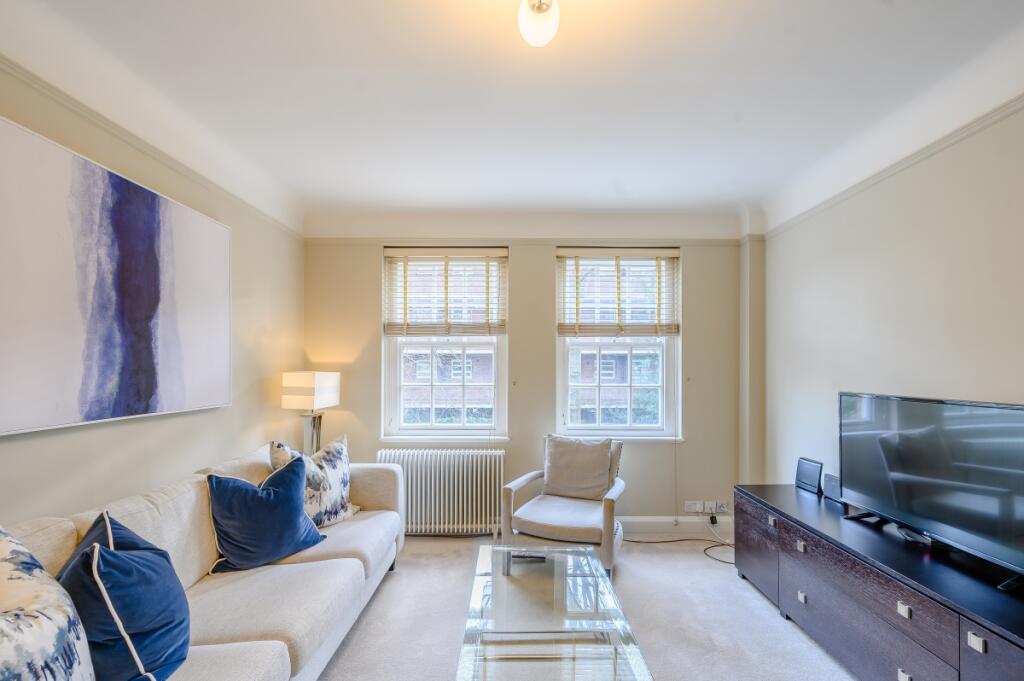 8452739-Interior03