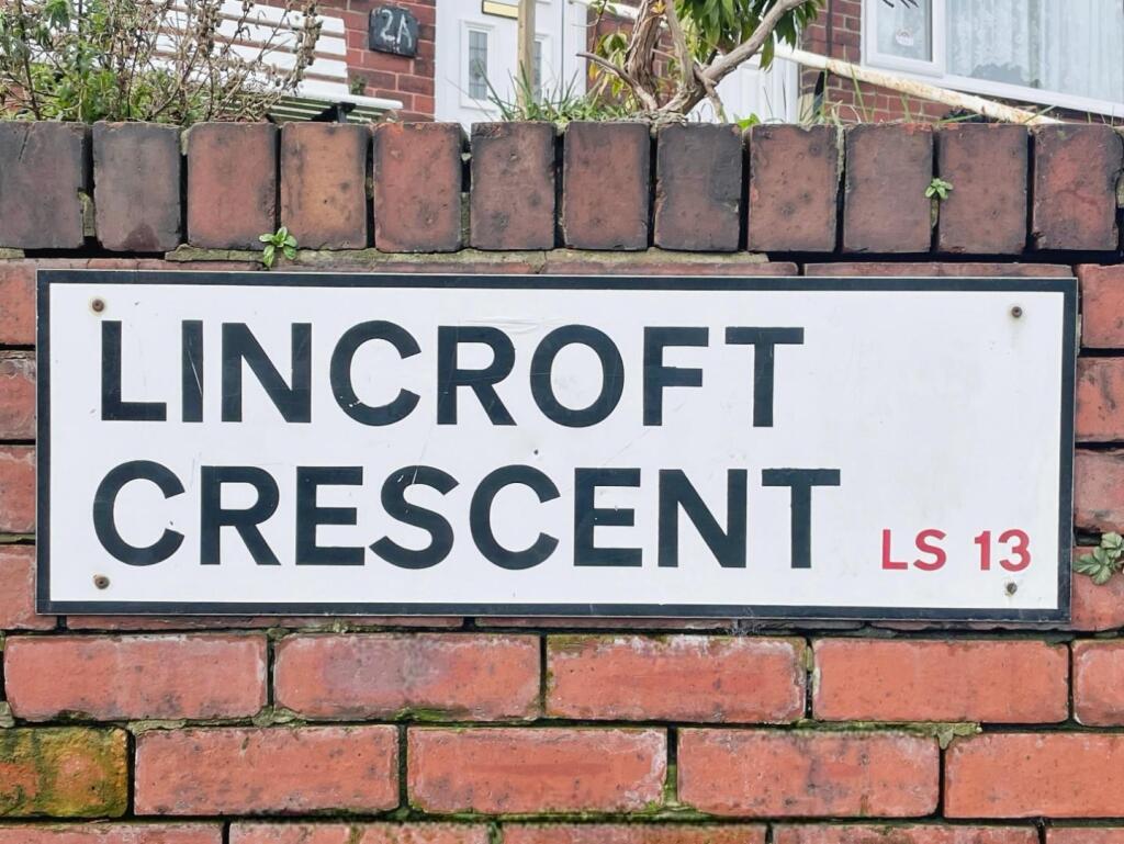 LINCROFT CRESCENT