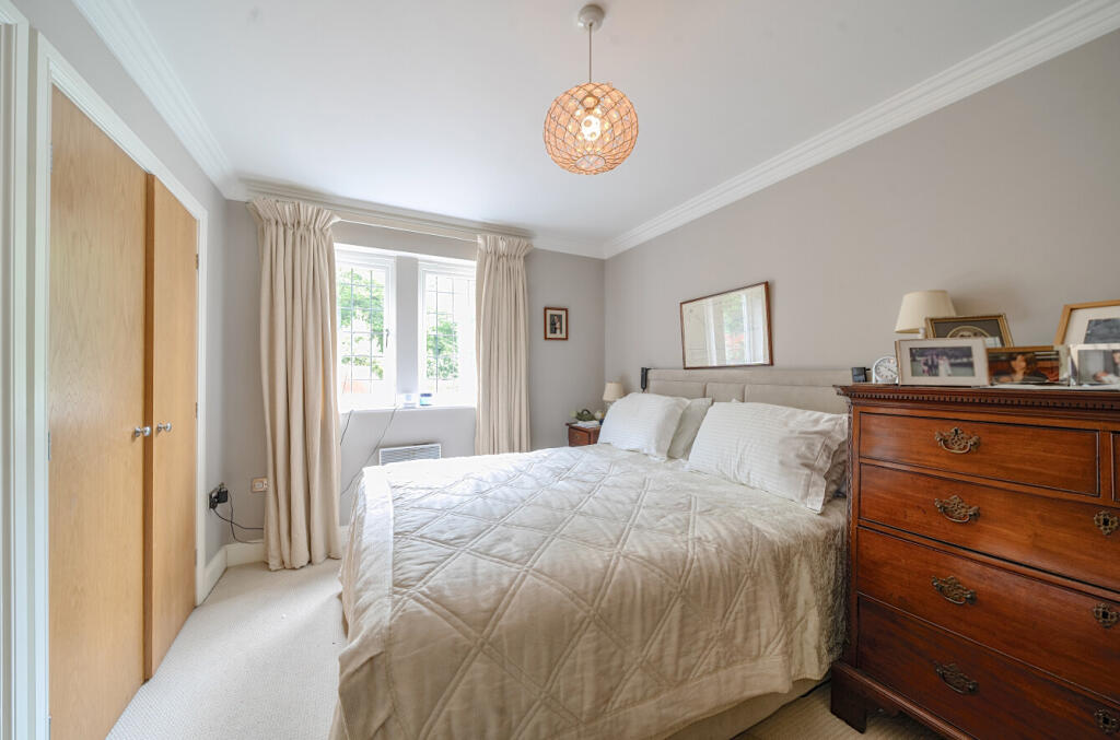 1296885-6-682b95d...