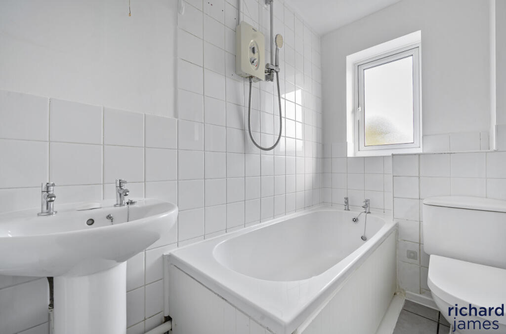 2d5315bae81e4a71aa460683a7346b3c