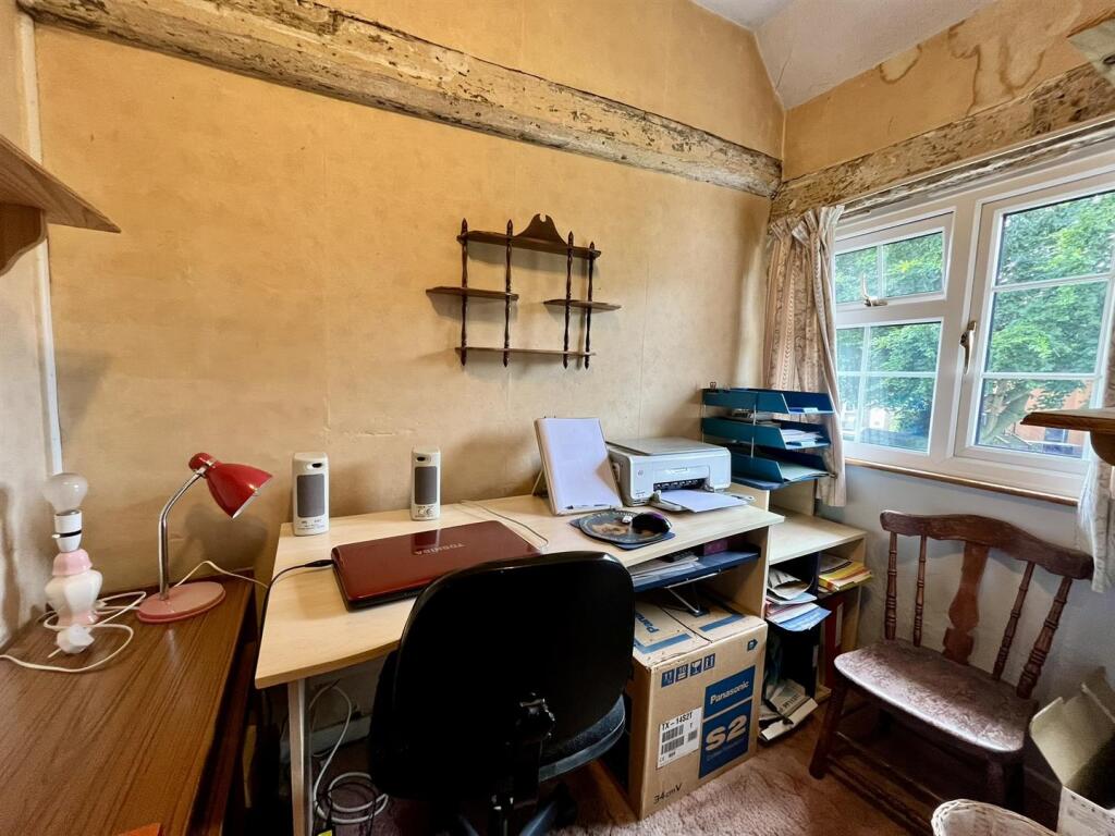 Bedroom 3 / Study
