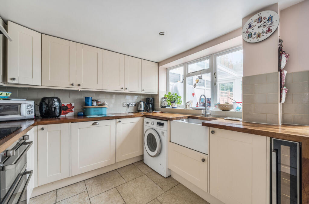 1301985-13-683872...