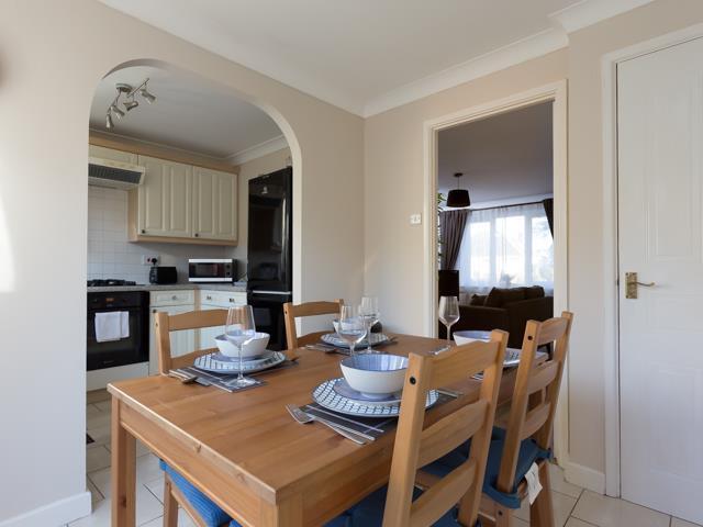 86 Lake Road-9_640_X_480.jpg