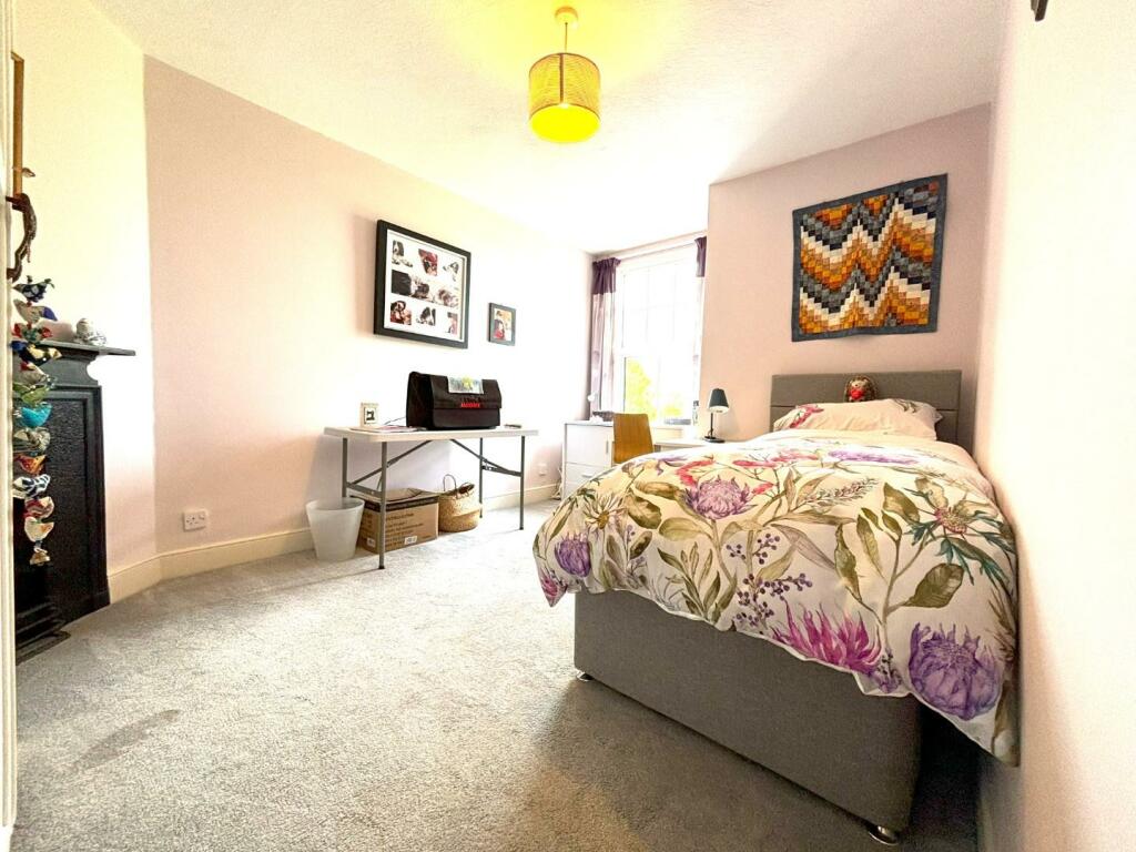 Bedroom 2.jpg