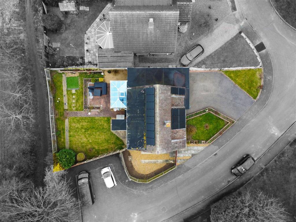19 Bishop's Road, Somersham - Aerial Highlight Pho