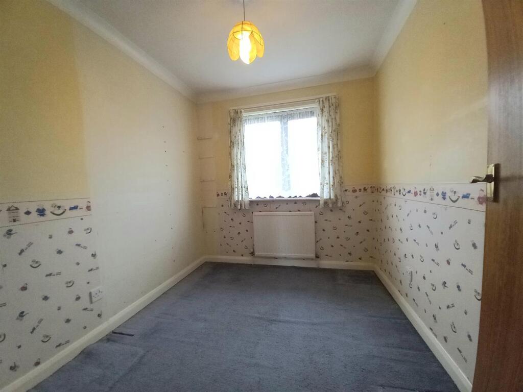 22 Kenwith Bed 3.jpg