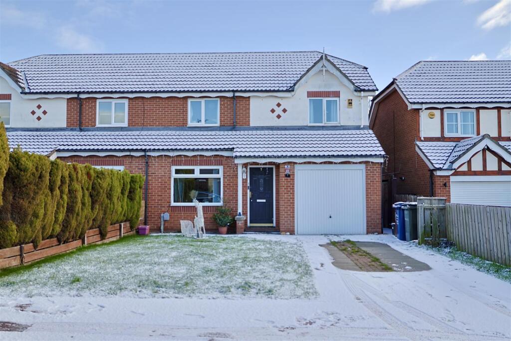 Hendersyde Close, Windsor Gardens, Newcastle upon Tyne, NE5