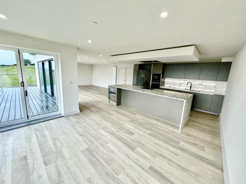 PHOTO-2024-07-08-20-30-09 (5).jpg