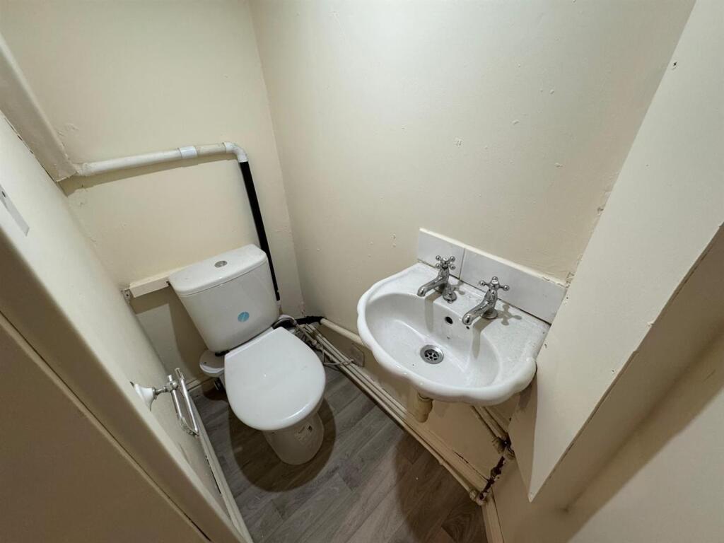 wc.jpg