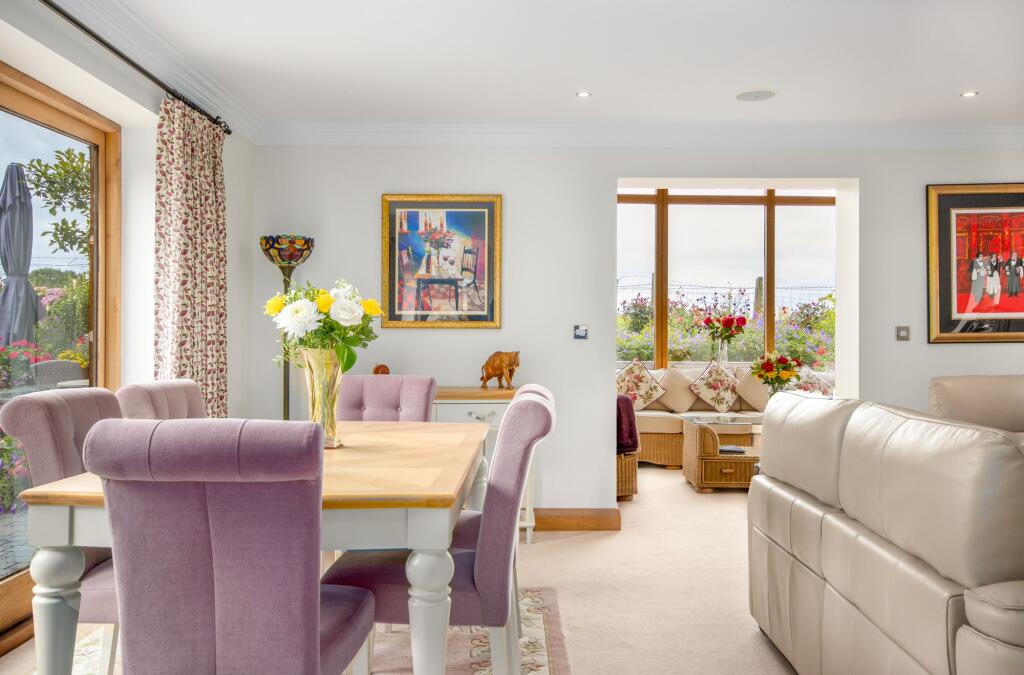 Breakfast Room/Family Room