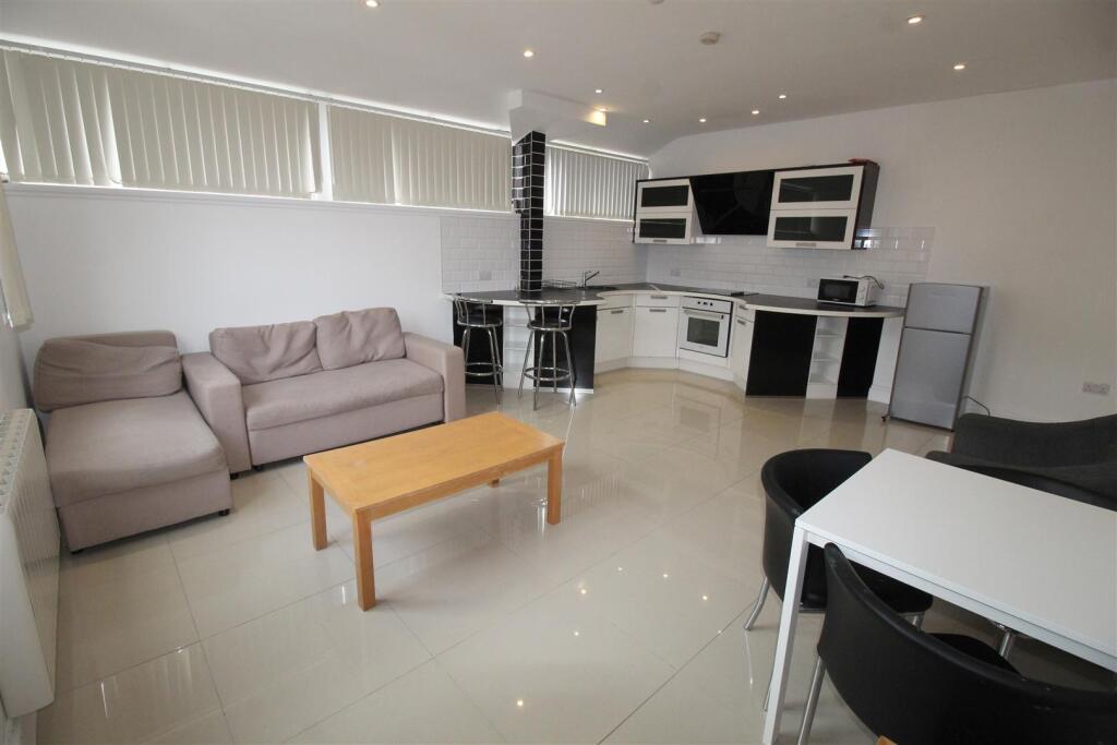 Duckworth Buildings, flat 9, open plan lounge &amp;  k