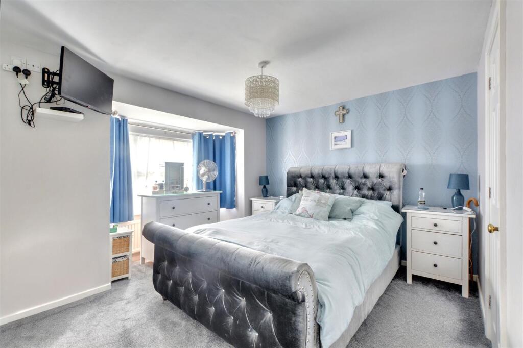 Bedroom One_1.jpeg