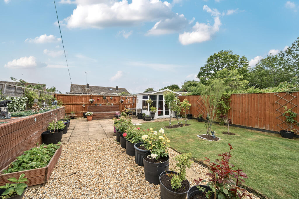 12958232682b4d1b76c82arw