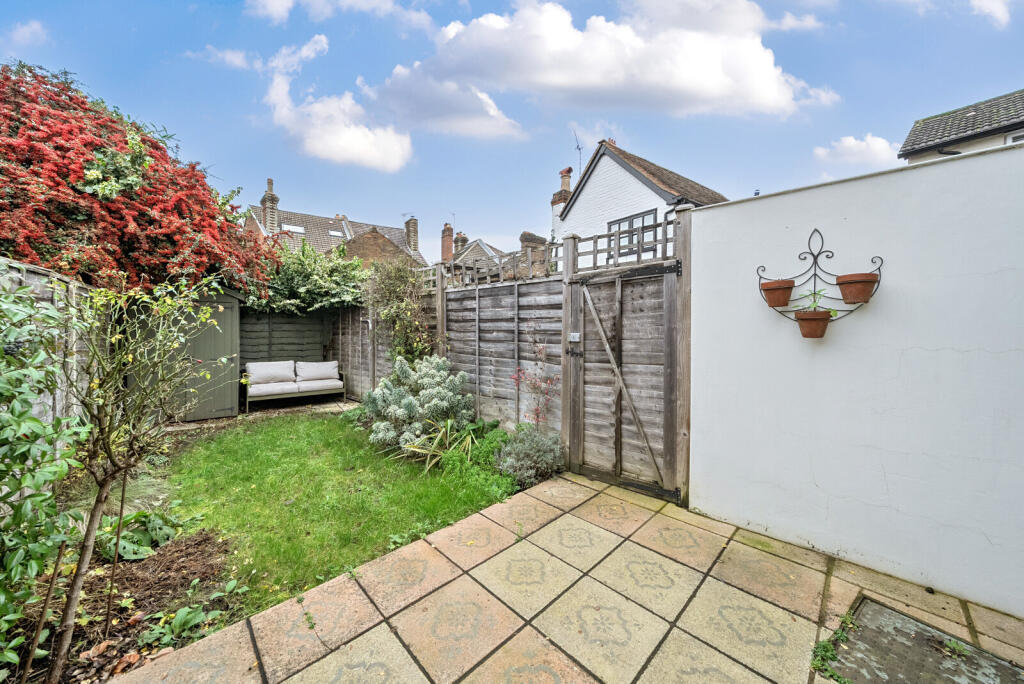 1395067-2-694a701...