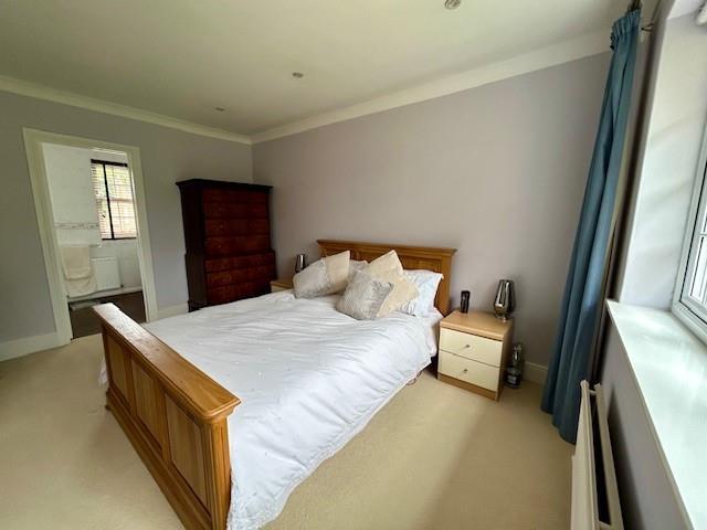 7 Devonshire Drive bedroom 1.jpg
