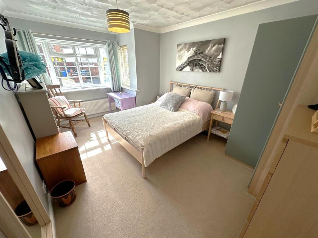 Bedroom 2.jpg