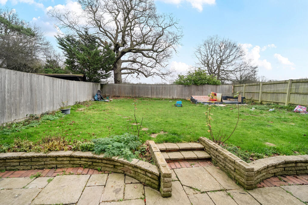 1394530-5-694a9af...