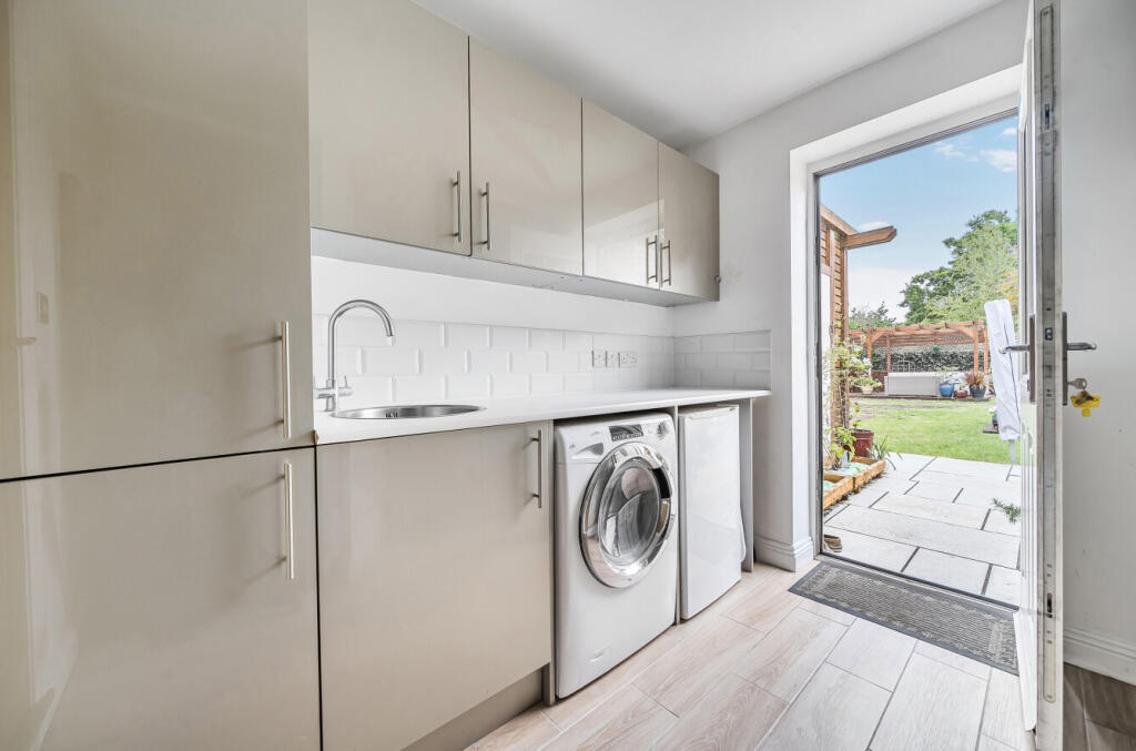 1345899-16-68b6d2...