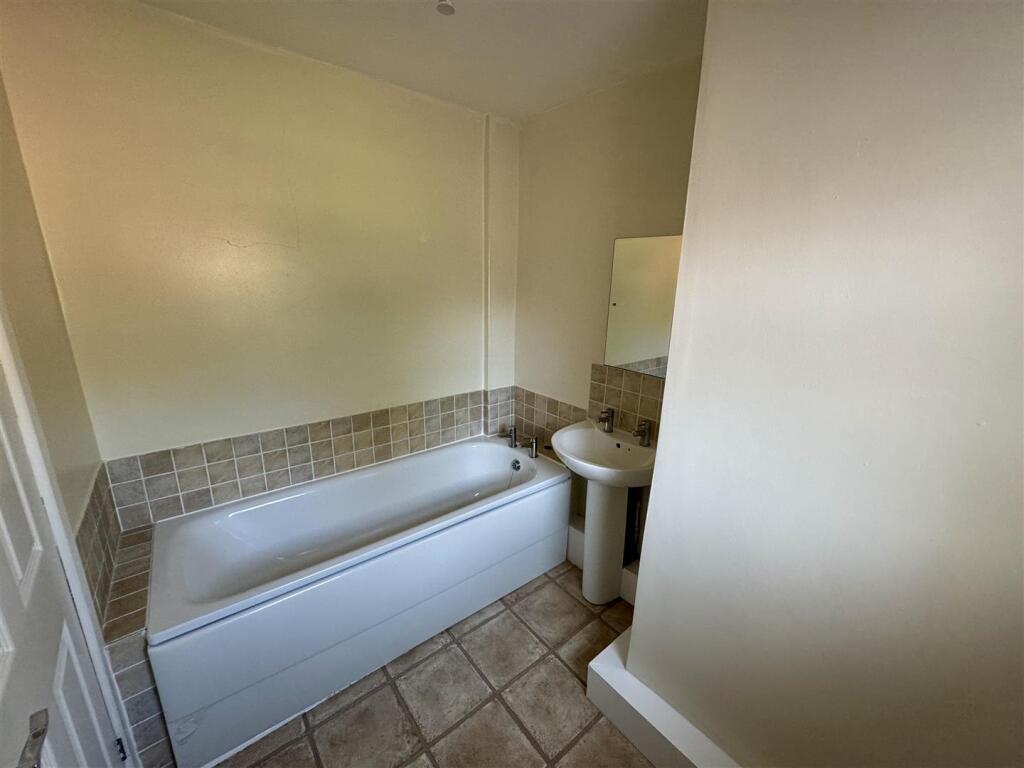 Ground Floor Bathroom