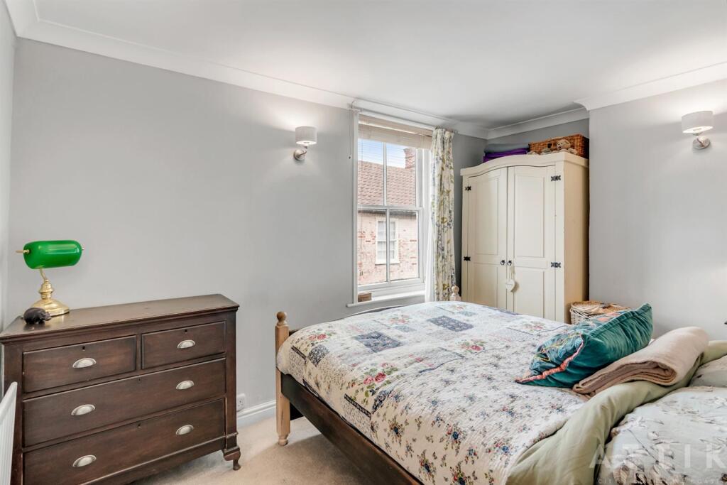 6B Chediston Street, Halesworth IP19 8BE (24).jpg