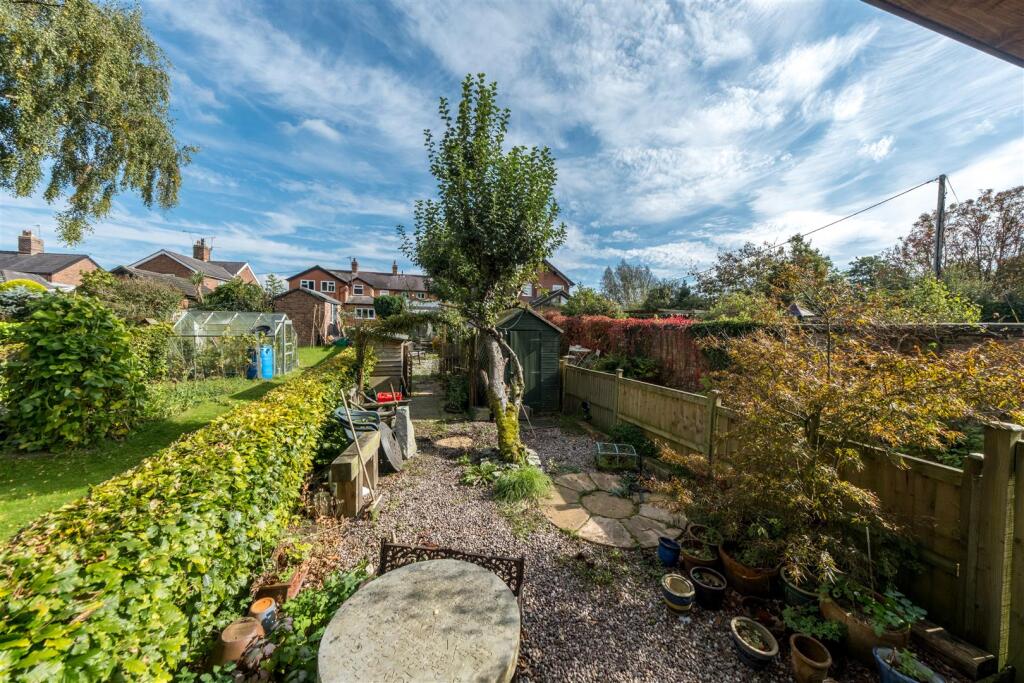 11 Brook Road-023.jpg