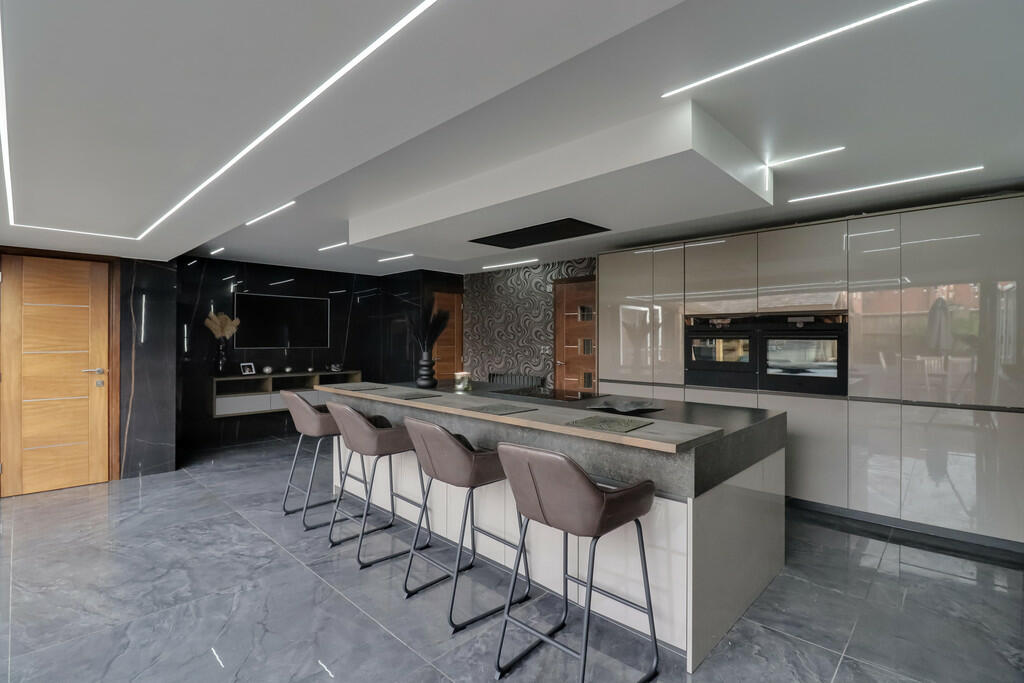 Breakfast Bar