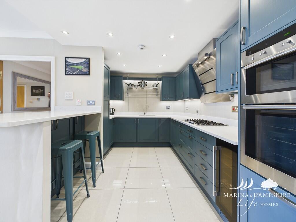 CAM03691G0-PR0048...