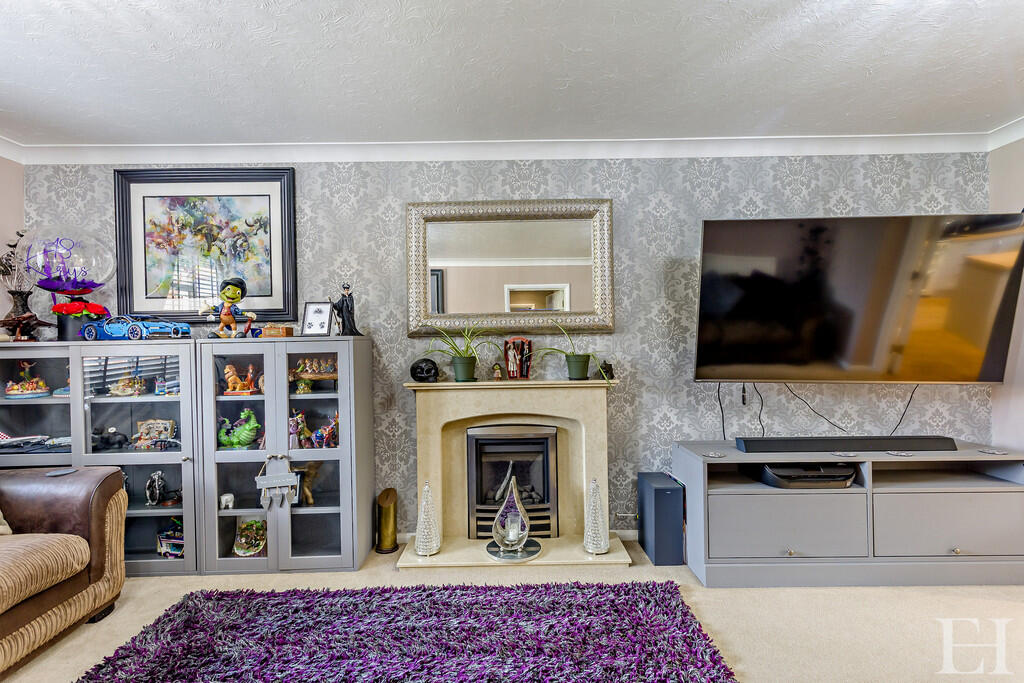 8646478-interiorW...