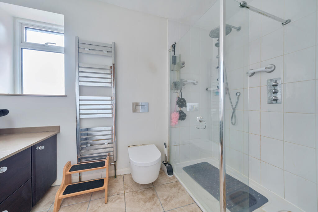 1330692-19-688770...