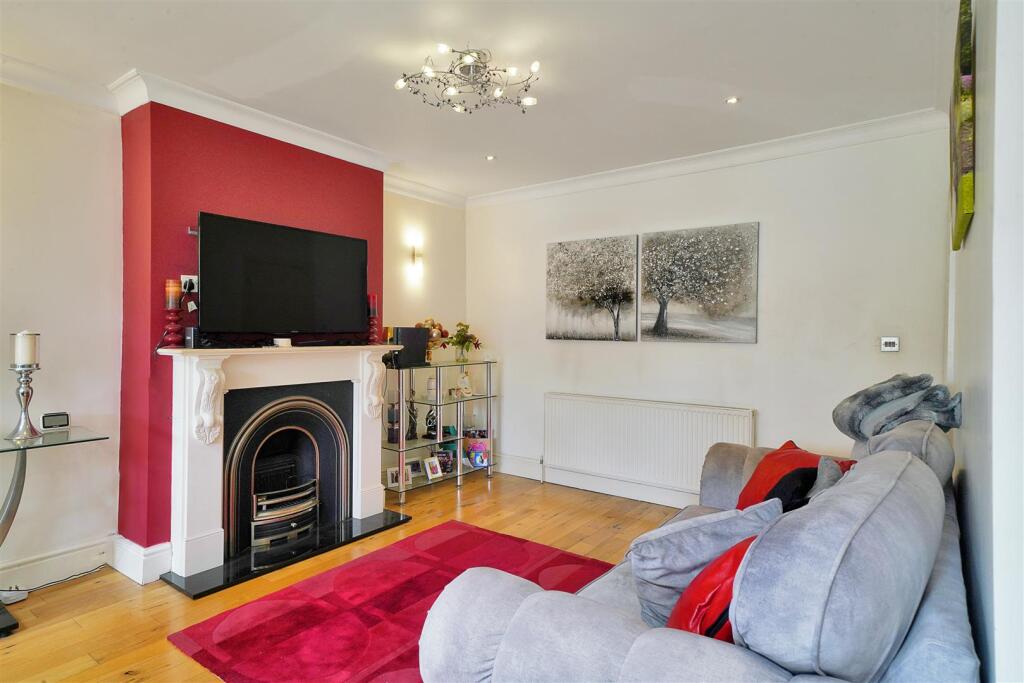 19 Langham Gardens - 4FFzZQeub7aLLr4GCeCx.jpg