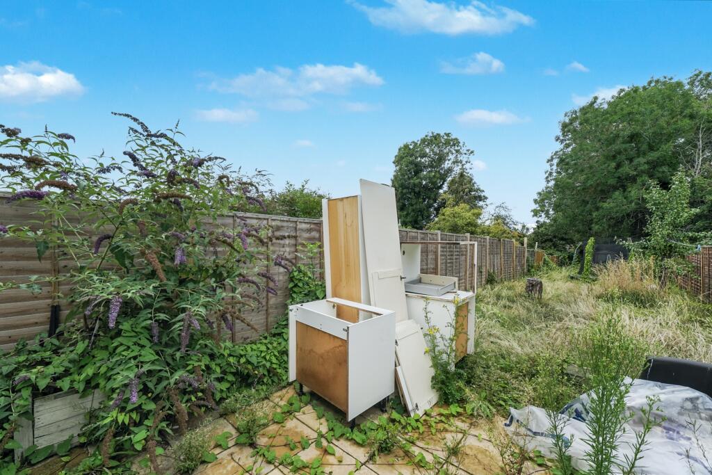 26 Wolf Lane, Windsor, SL4 4HY