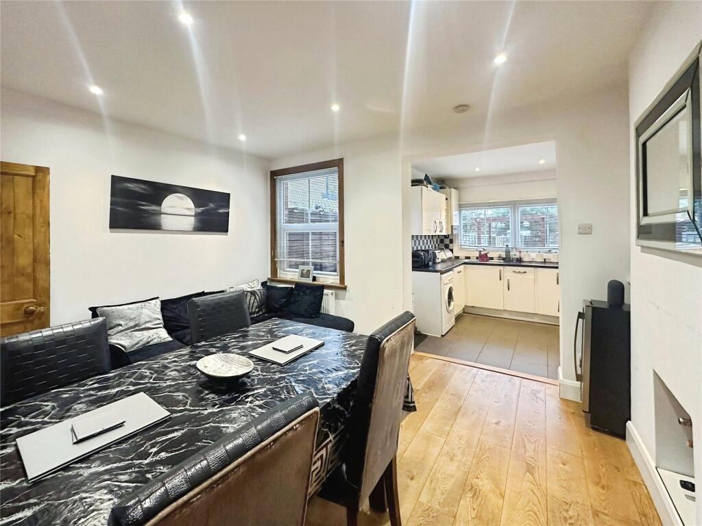 Diner/Kitchen
