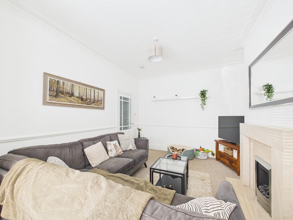 CAM01835G0-PR0185...