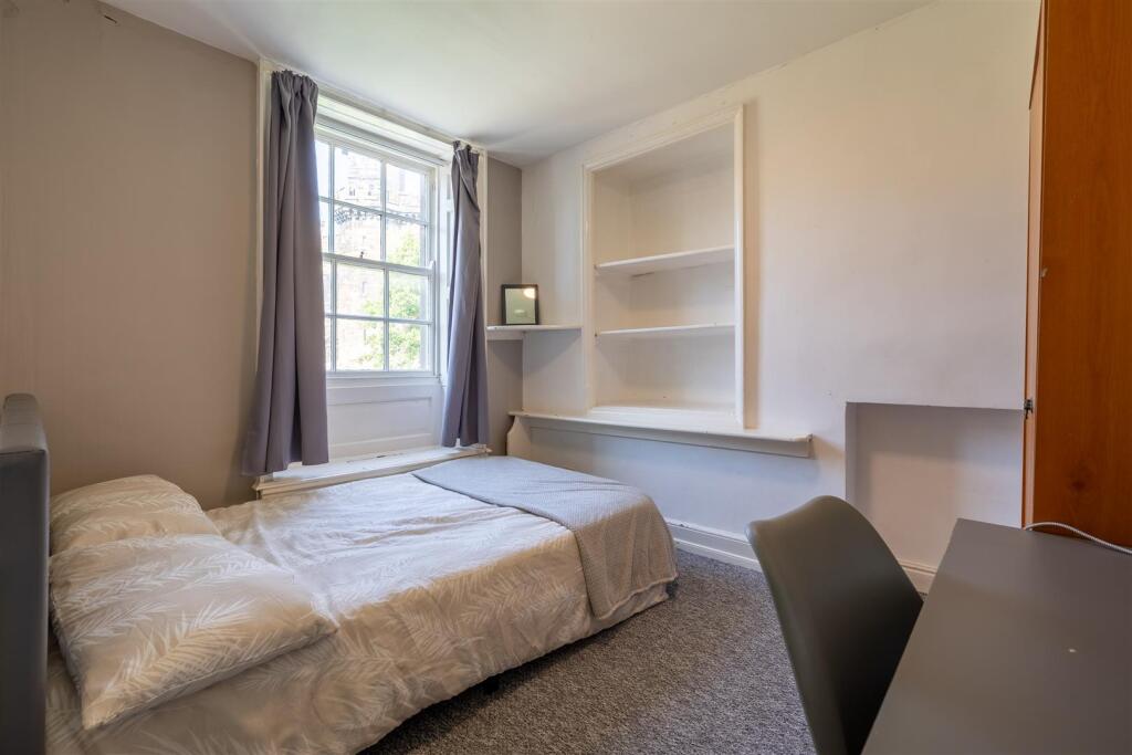 23 Castle Hill Flat 2_4.jpg