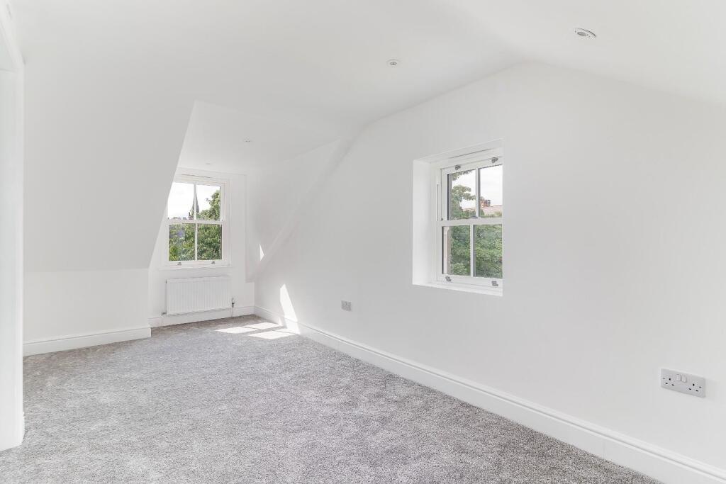 Master Bedroom - C.jpg