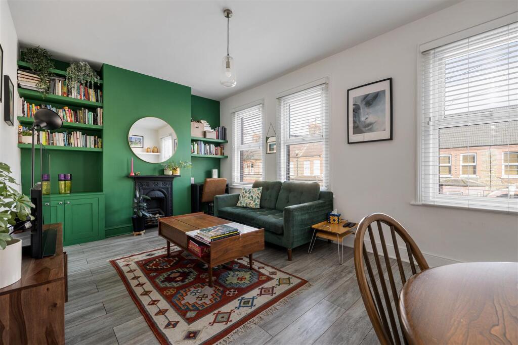 Kettlebaston, E17