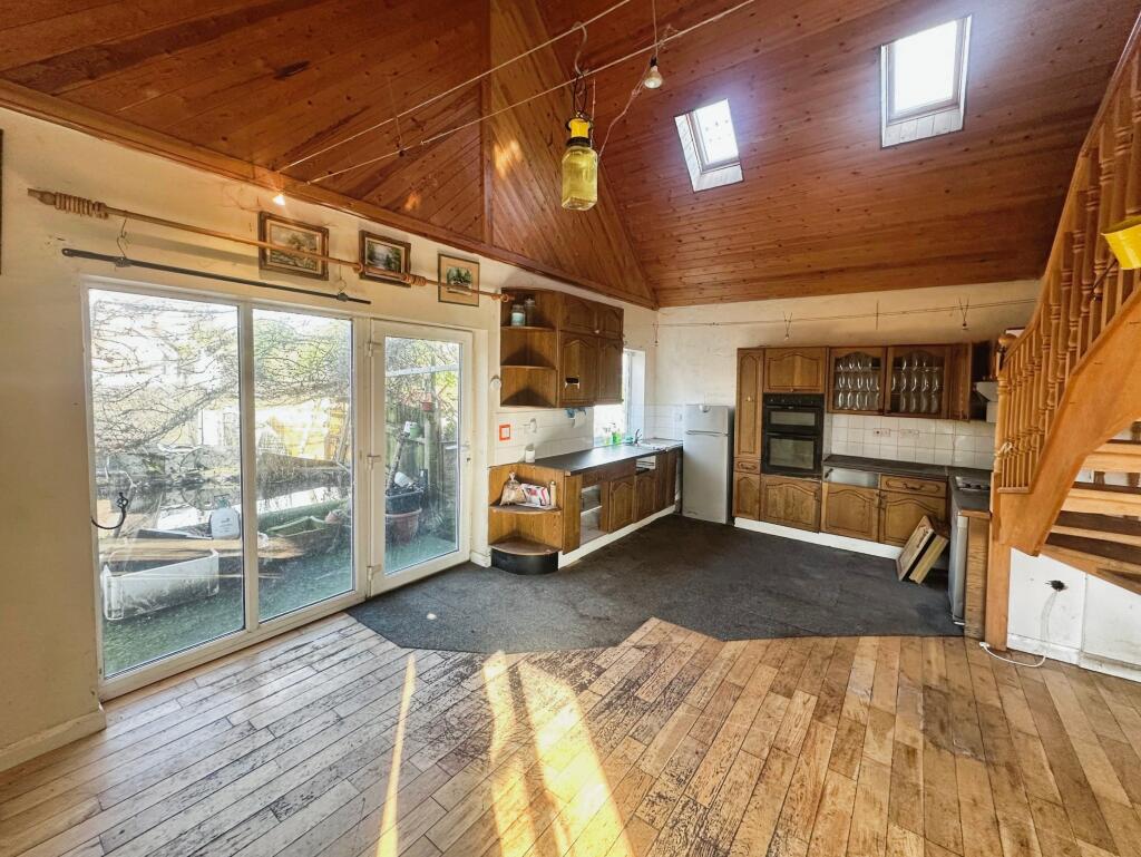 Kitchen/Dining/Lounge