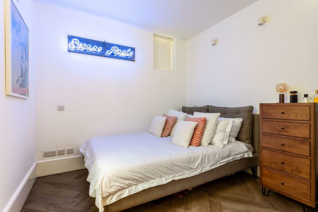 27 Lansdowne Place-1.jpg