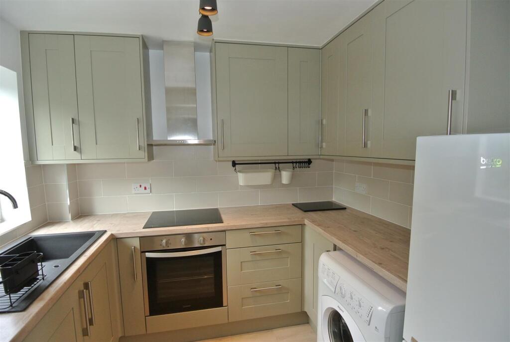Kitchen 3 New.JPG