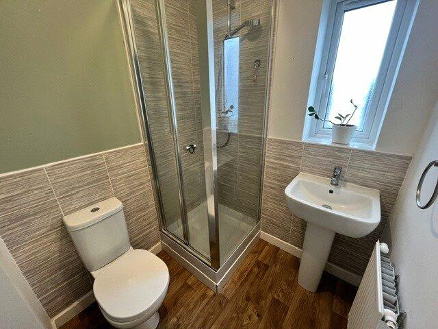En-Suite Shower