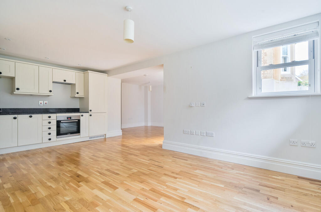 1376315-22-690c87...