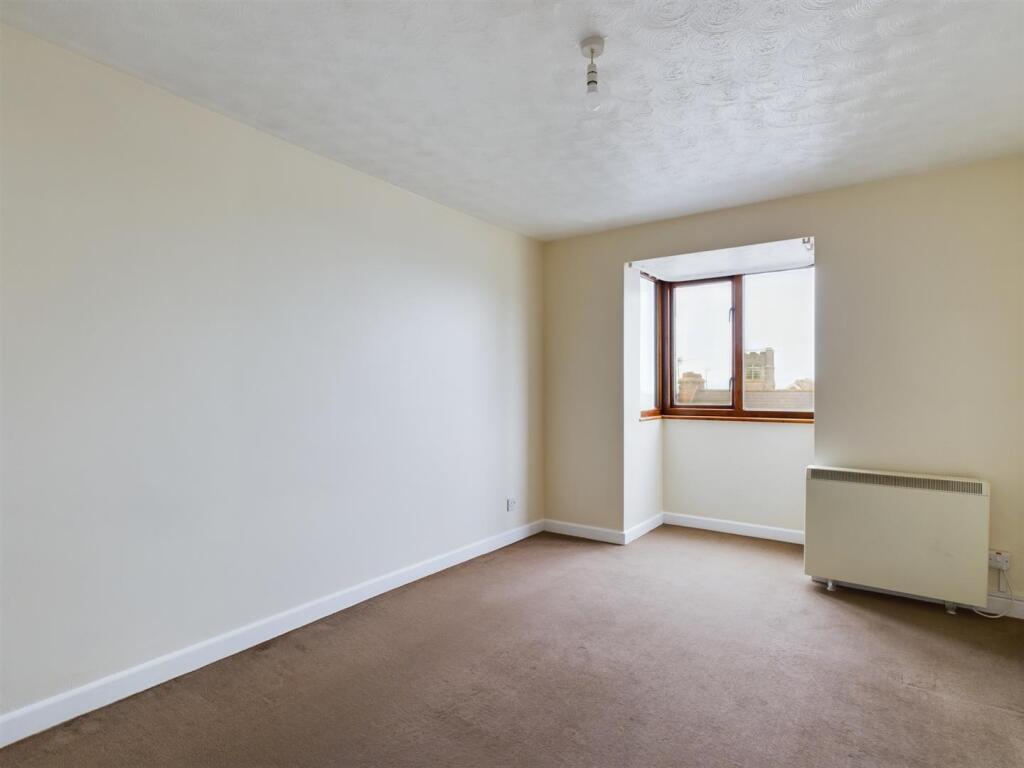 6 Jenkins Court Bedroom 1