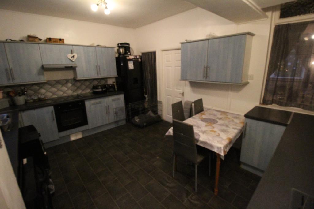 16Standardkitchen3