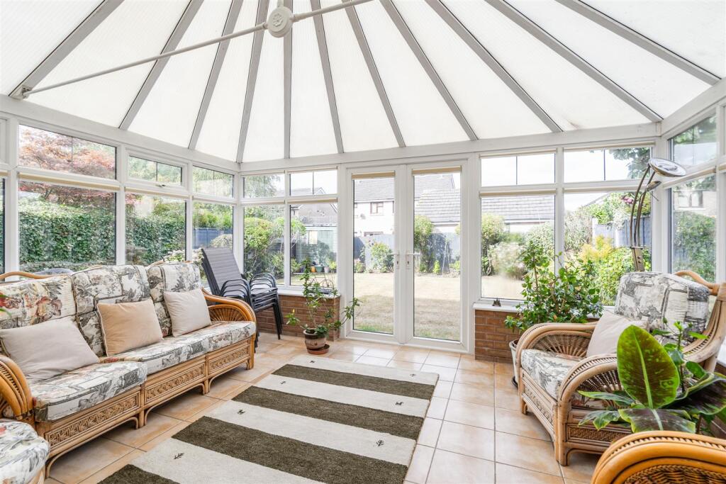 6 Stapenhall Road_9.jpg