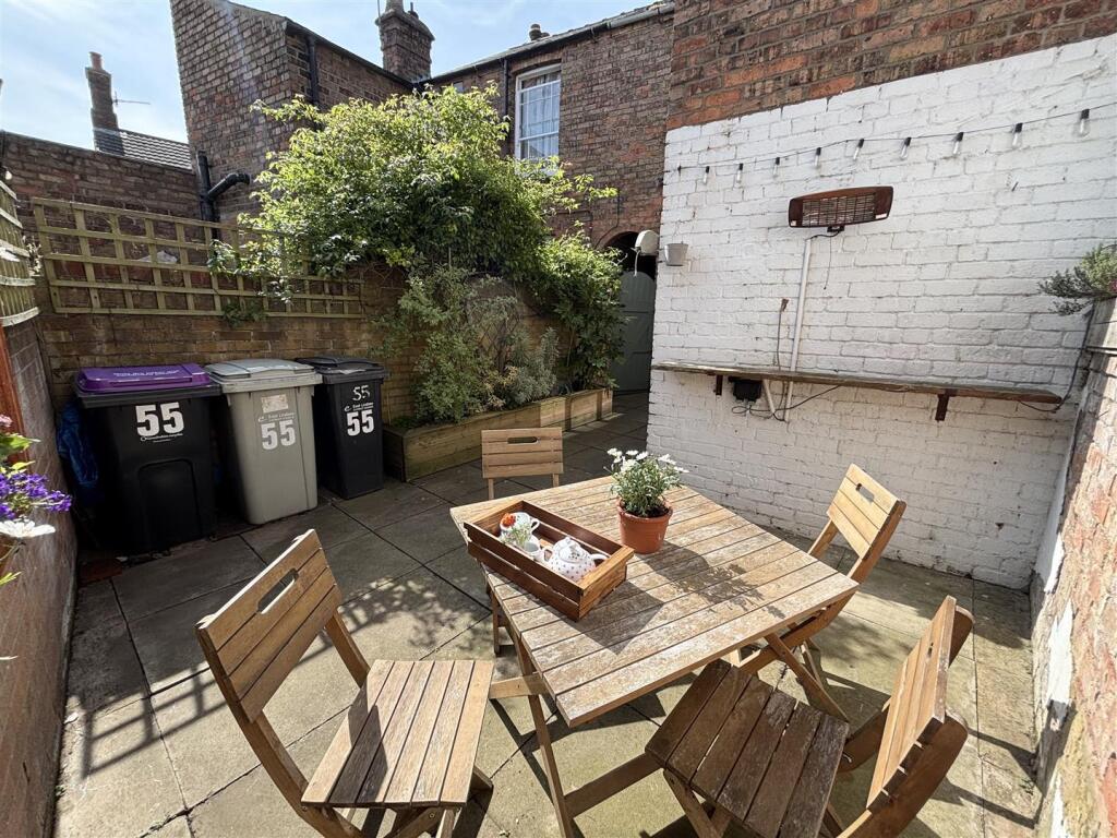Rear Courtyard