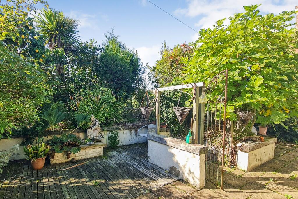 Pear Tree Cottage, Kirstead, Norfolk, NR15 1EA
